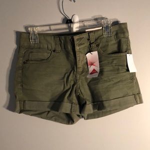 Mudd Midi Shorts